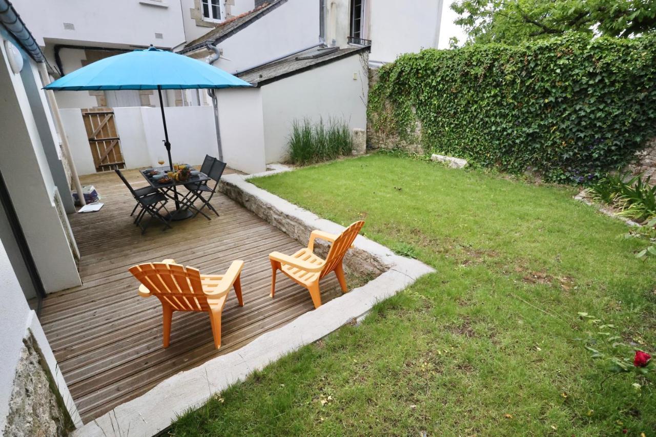 L'Atelier Et Sa Terrasse Pontivy Exterior foto